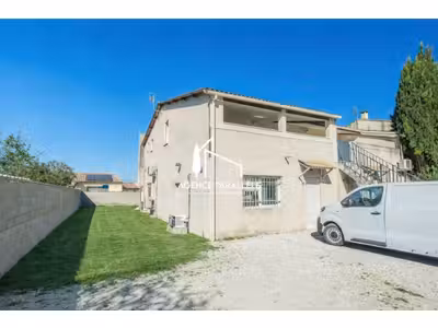 Cession droit au bail Locaux commerciaux - Boutiques à L'Isle-sur-la-Sorgue