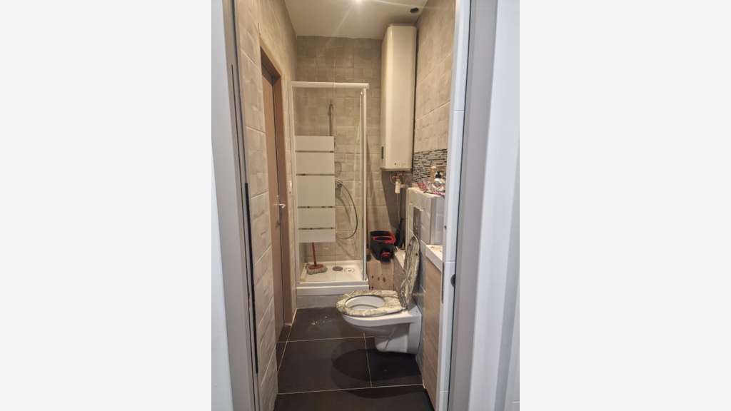 Droit au bail local rénové 80m² à La Ciotat centre