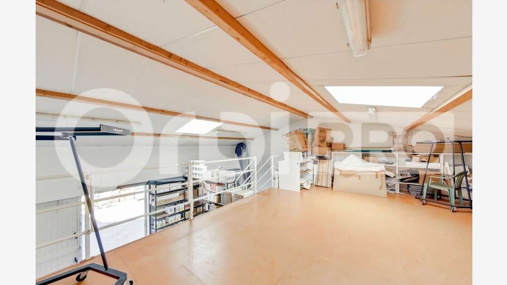 Cède local commercial 507m² parkings à La Flotte