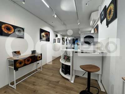 Local commercial 66m² centre ville La Rochelle