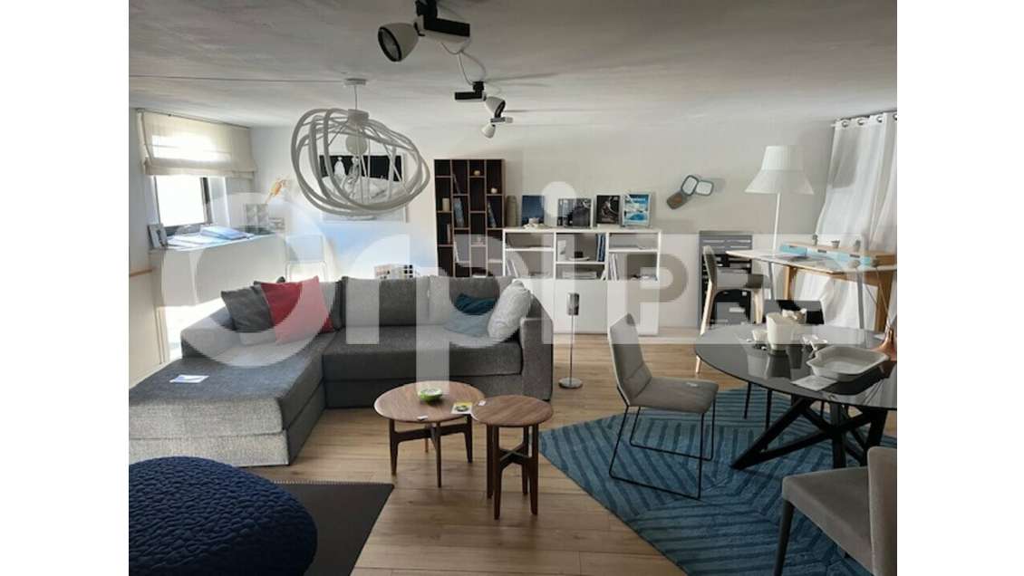 Cède droit au bail de 130m² à La Rochelle