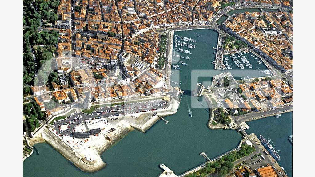 Droit au bail 25m² emplacement N°1 La Rochelle