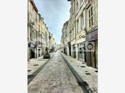 DROIT AU BAIL EMPLACEMENT N°1 LA ROCHELLE