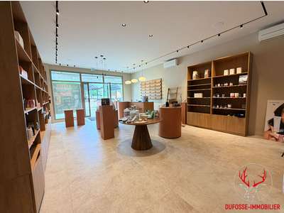 Cession droit au bail Locaux commerciaux - Boutiques à La Tour-de-Salvagny