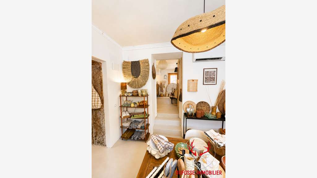 CESSION DROIT AU BAIL DE 60 M² - CONCEPT STORE