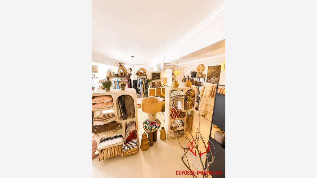CESSION DROIT AU BAIL DE 60 M² - CONCEPT STORE