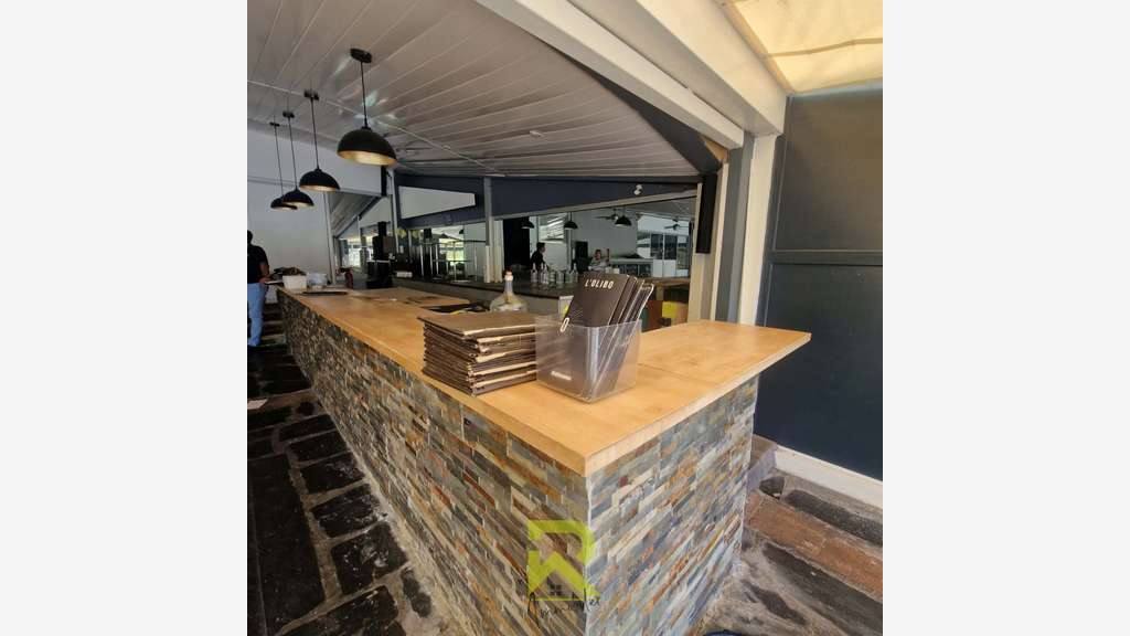 Cède droit au bail restaurant 180m² au Cap d'Agde