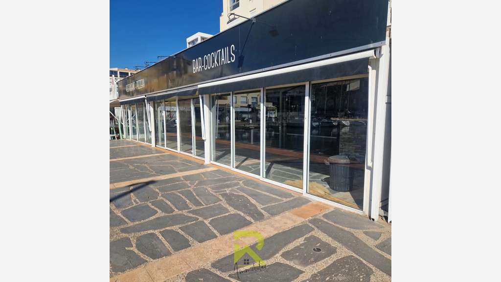 Cède droit au bail restaurant 180m² au Cap d'Agde