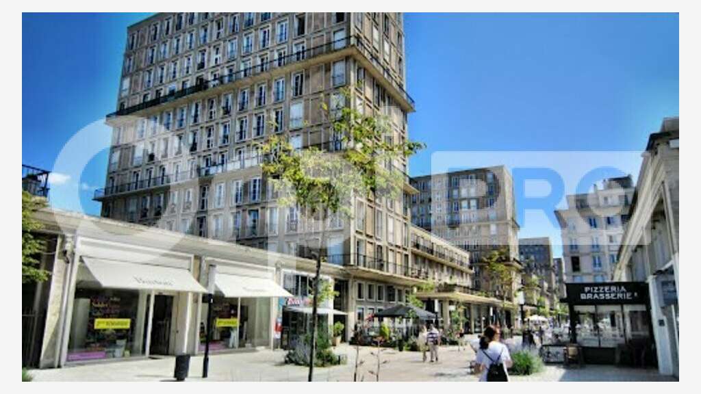 Boutique 151m² à louer axe piéton du Havre 