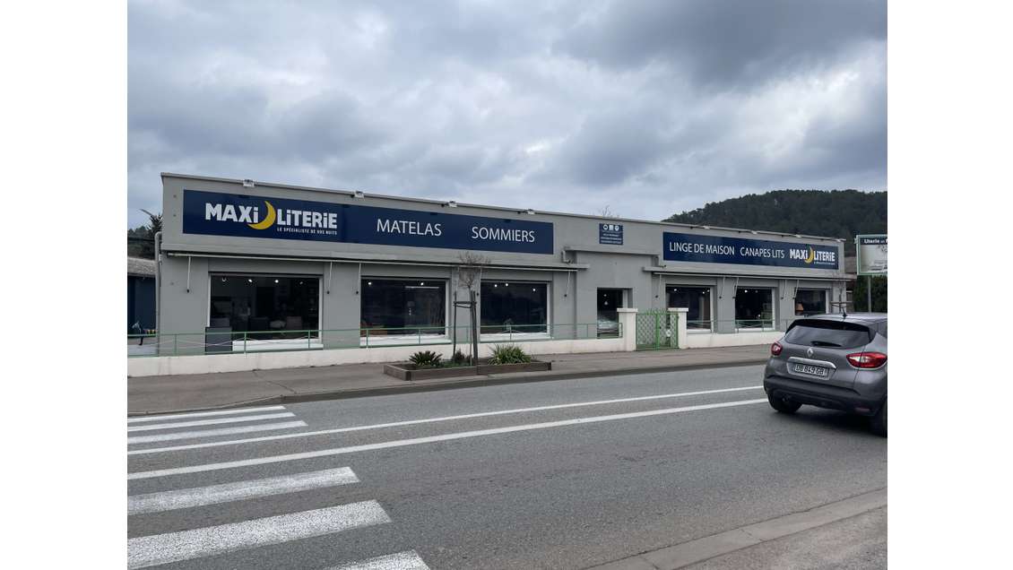 Magasin emblématique du Var Est, sur 1800m² 