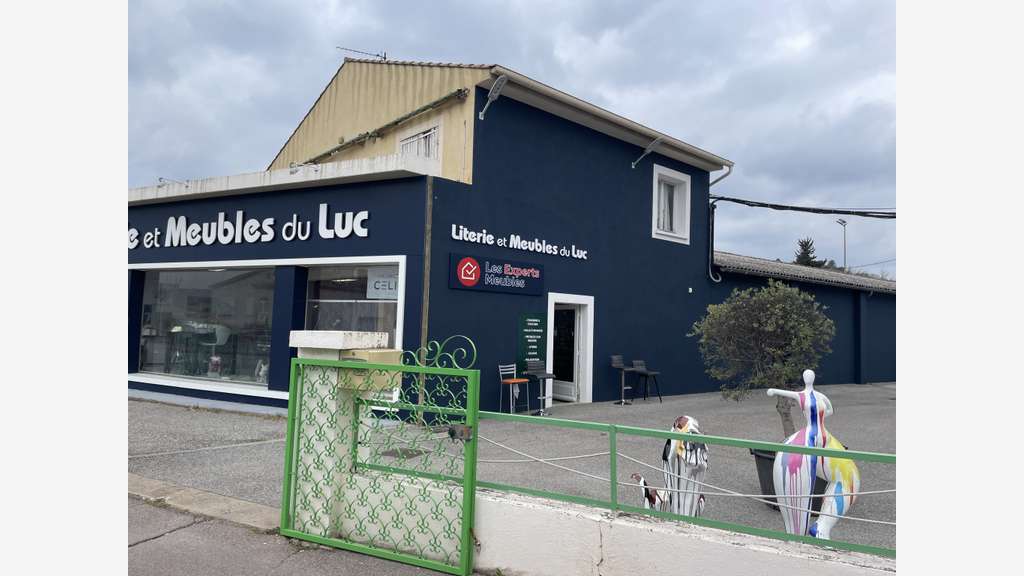 Magasin emblématique du Var Est, sur 1800m² 