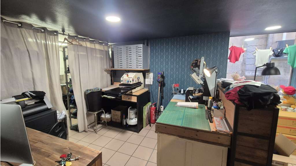 Cède local commercial 64m² à Limoges proche FNAC 