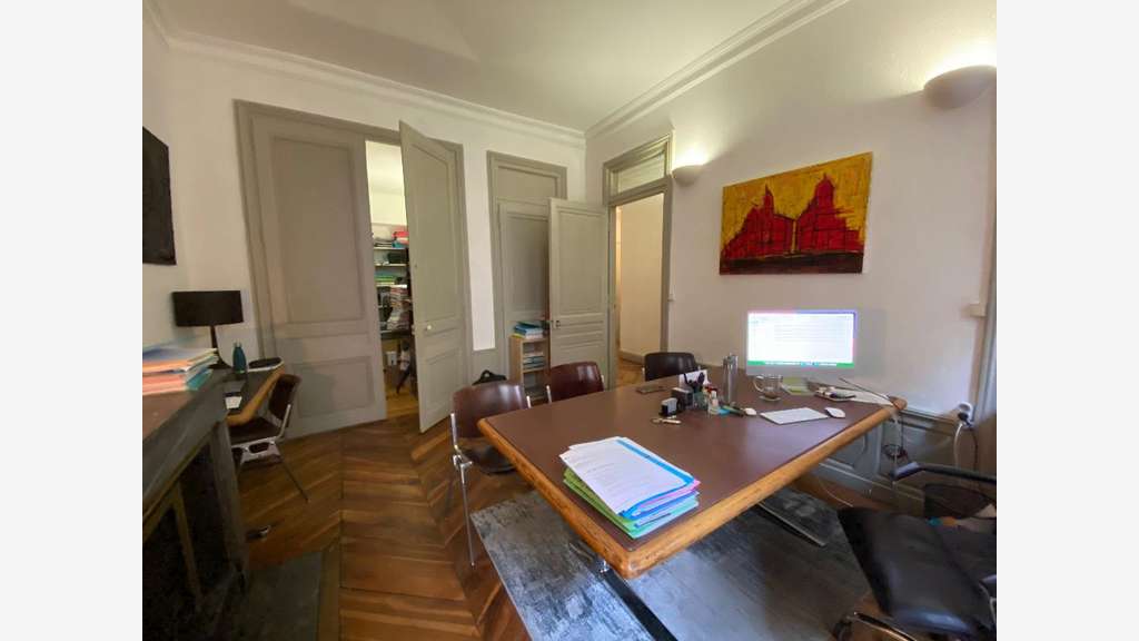 Bureaux loués à vendre 91m² Rue V.Hugo à Lyon 2e