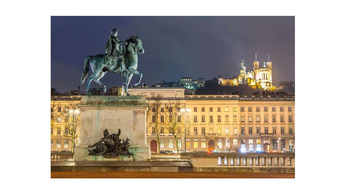 SECTEUR BELLECOUR / AINAY Découvrez ce local comme