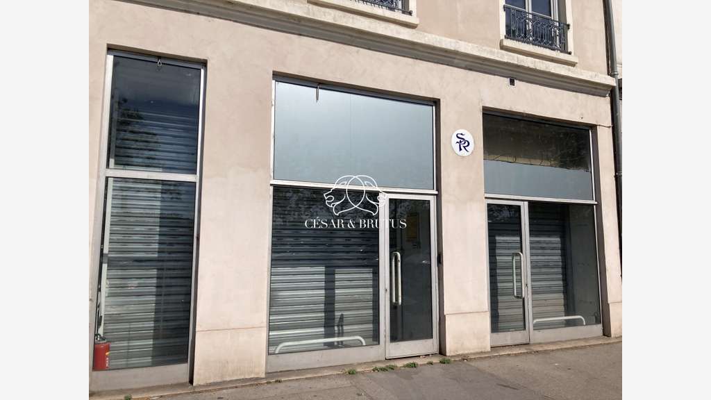 Local commercial à vendre à Lyon 2e quai Gailleton
