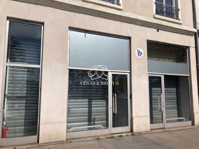 Local commercial à vendre à Lyon 2e quai Gailleton