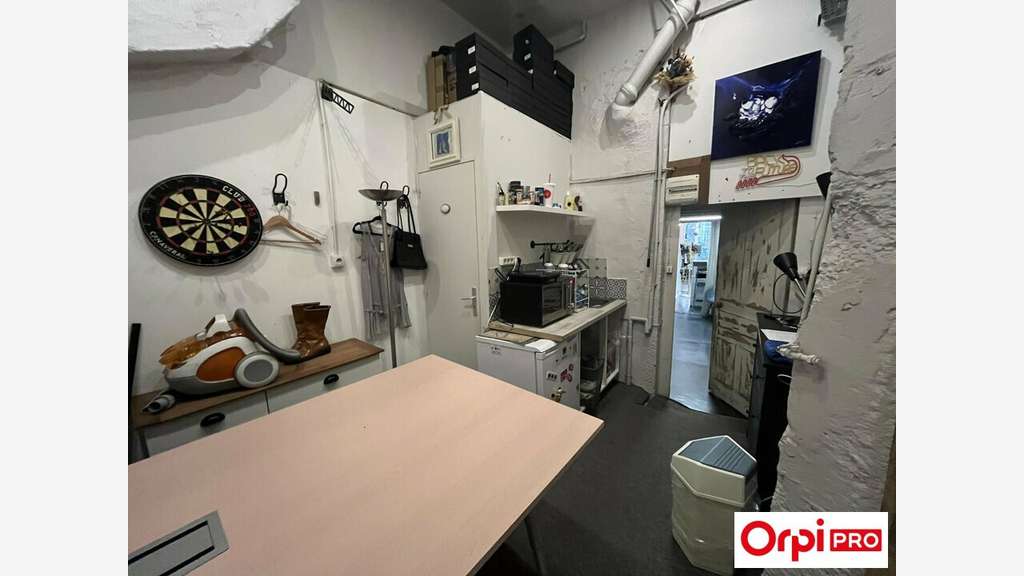 Local commercial 61m² à céder à Lyon Victor Hugo