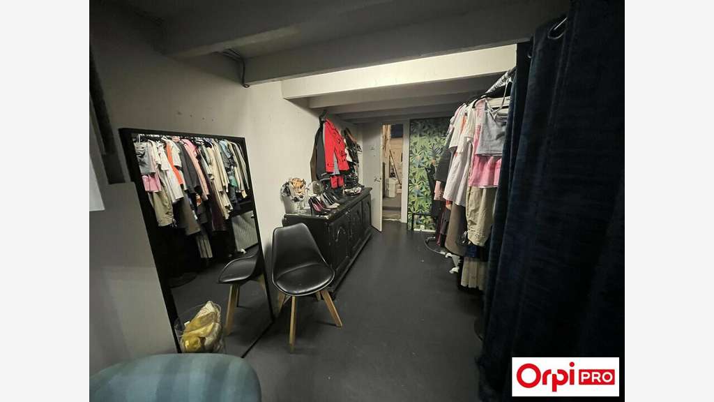 Local commercial 61m² à céder à Lyon Victor Hugo