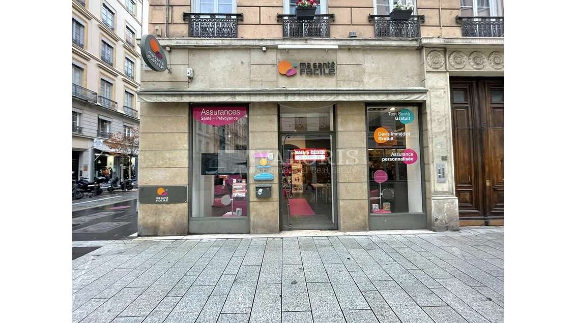 LYON 2 - LOCAL COMMERCIAL à louer