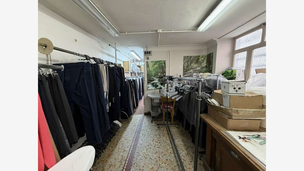 LYON 2 - LOCAL COMMERCIAL à louer