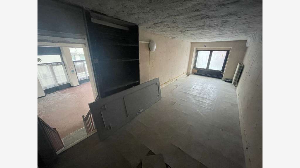 A louer local commercial lumineux 100m² à Lyon 4e