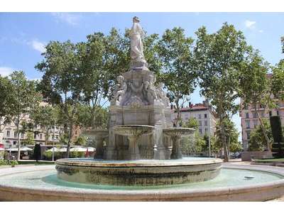 Cession droit au bail Locaux commerciaux - Boutiques à Lyon 6e