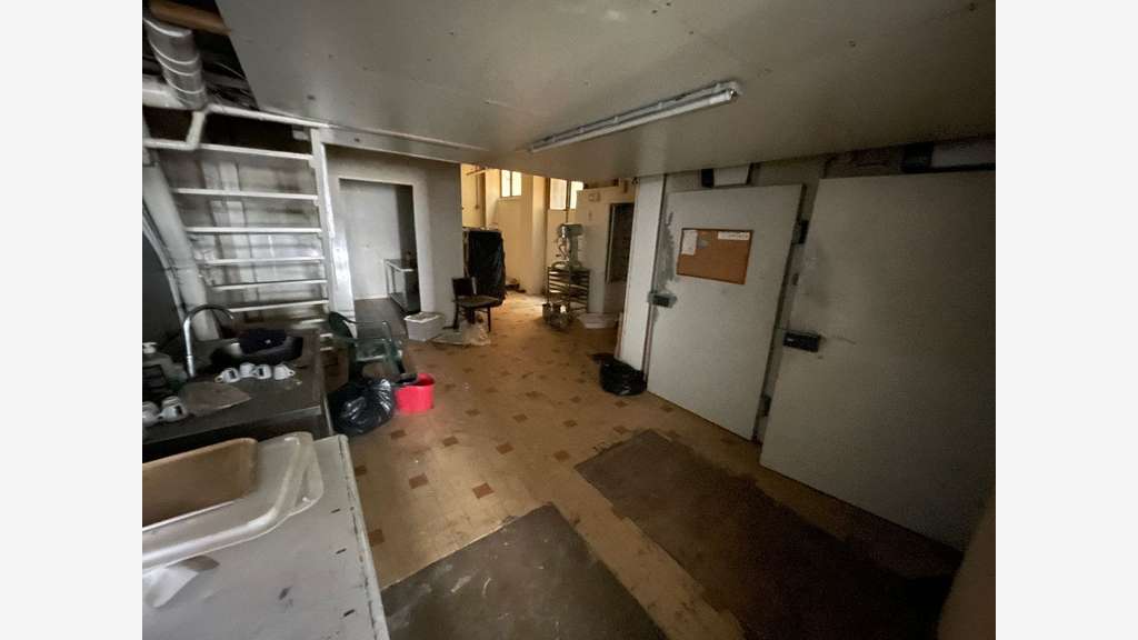 Local commercial de 188m² à céder à Lyon 69006