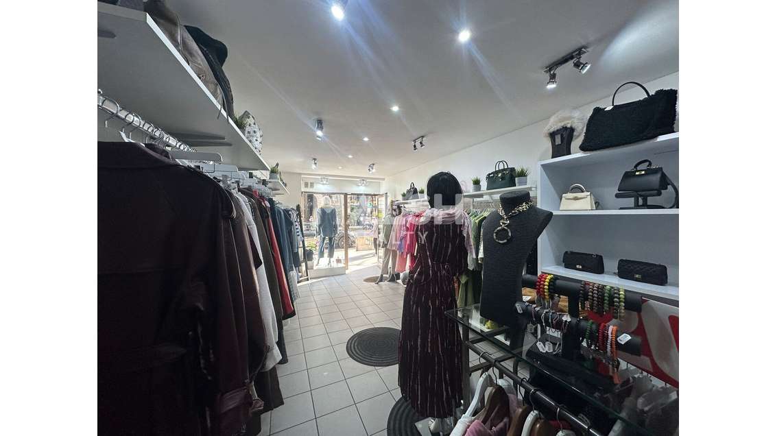 LOCAL À CEDER - 20 m² - LYON 6