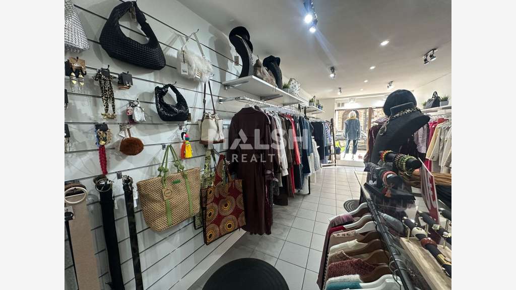Local à céder 20m² vitrine sur rue à Lyon 6e