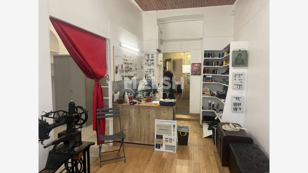 Local à céder 53m² Rue Pierre Corneille Lyon 6e