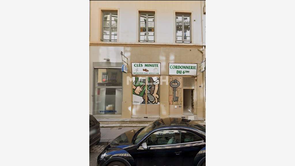 Local à céder 53m² Rue Pierre Corneille Lyon 6e