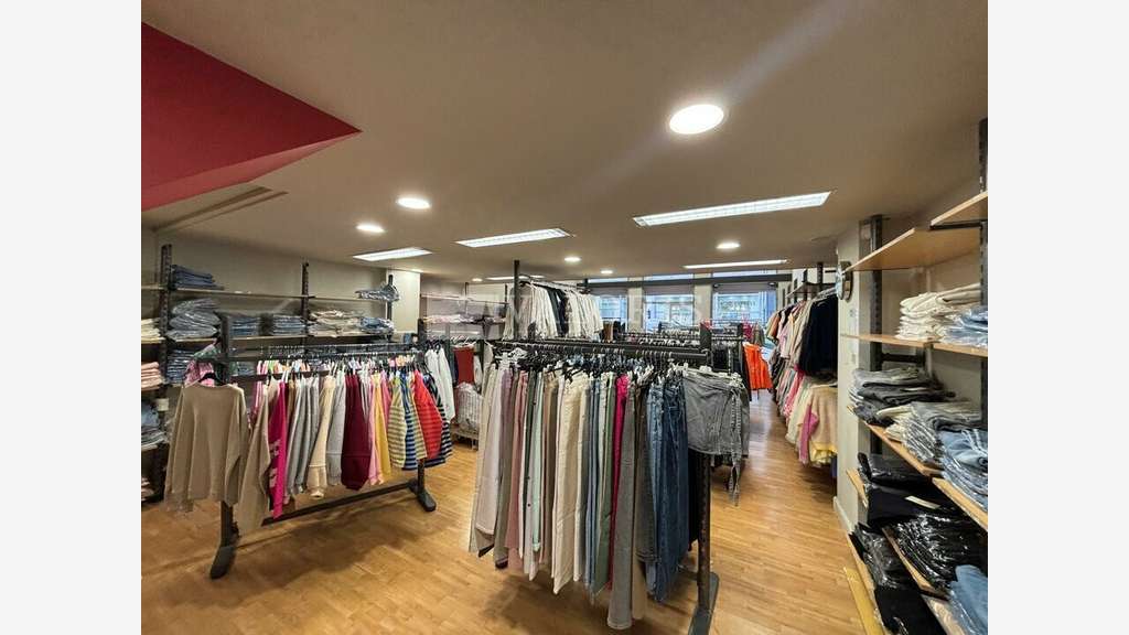 A louer local 93m² secteur très recherché Lyon 6e 