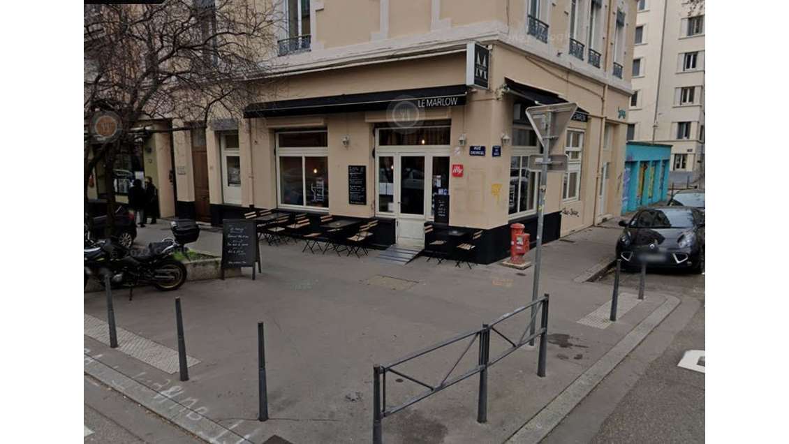 Opportunite à creer bar/restaurant angle Lyon 7