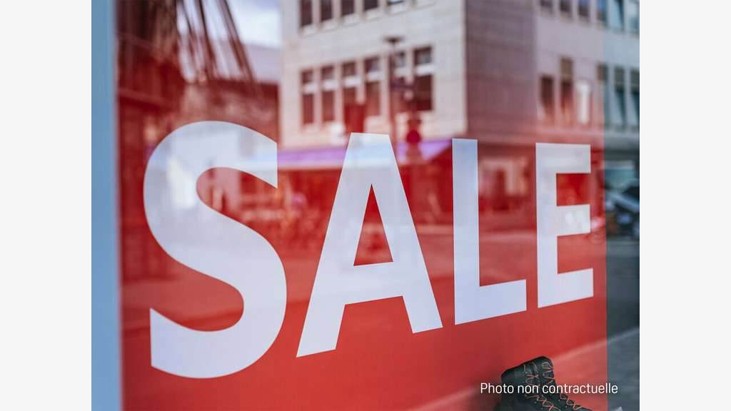 A louer local commercial 63m² Lyon 7e Jean Macé