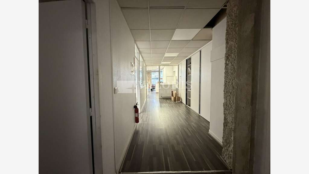 A louer local 150m² Lyon 7e métro Saxe Gambetta