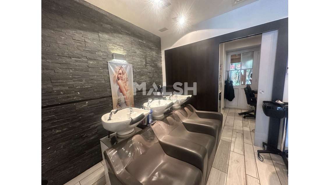 Local commercial 49 m² - Cession droit au bail - L
