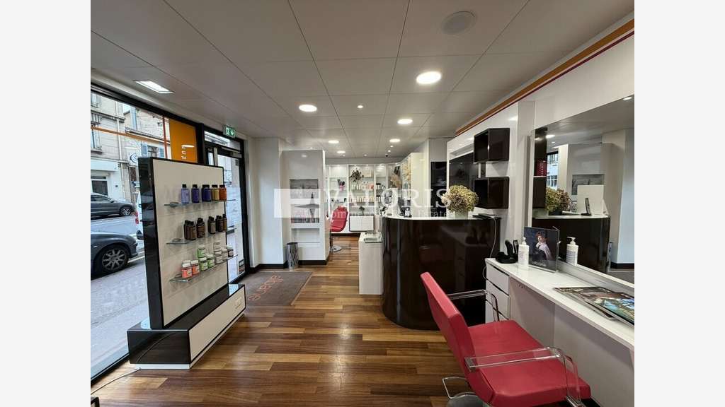 Cession bail local rénové 70m² Montplaisir Lyon 8e