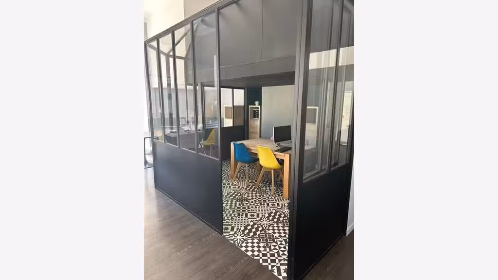 DAB local de 50m² + mezzanine Lyon 8 Montplaisir
