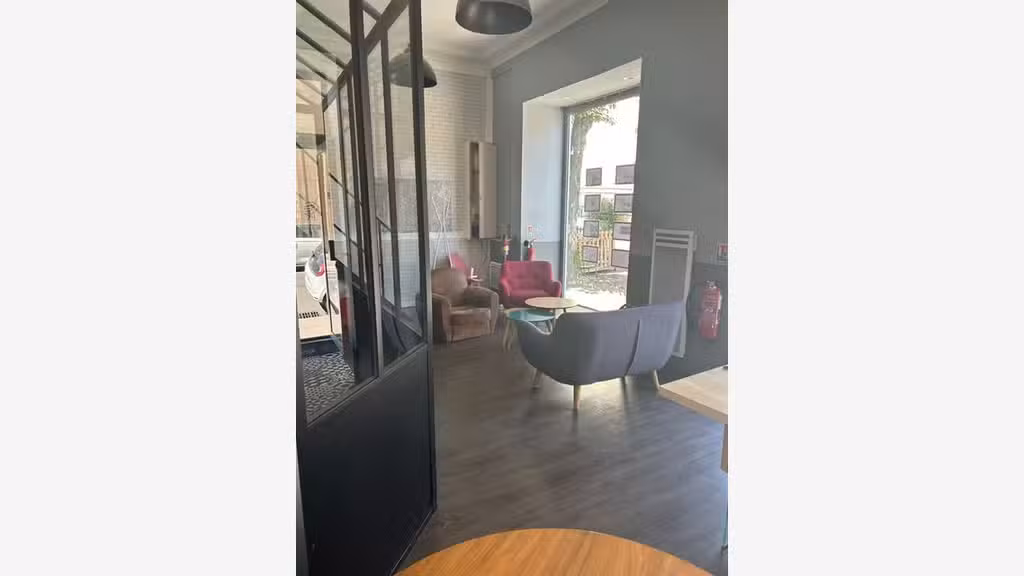 DAB local de 50m² + mezzanine Lyon 8 Montplaisir