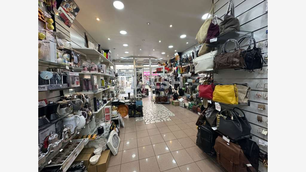 Cession bail local commercial 60m² à Lyon 9e