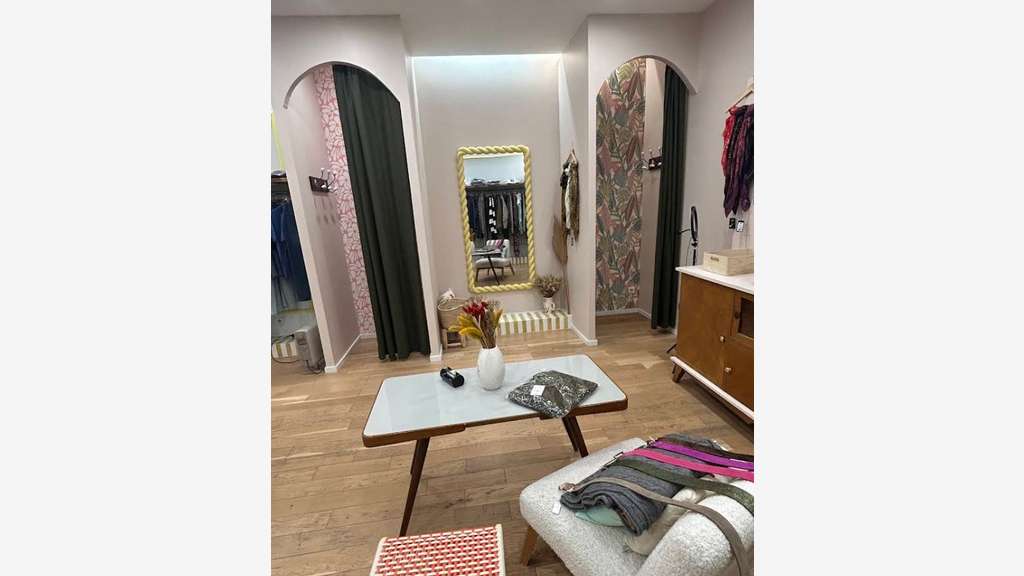 CDAB commerce 73 m2 VIEUX PORT 13001