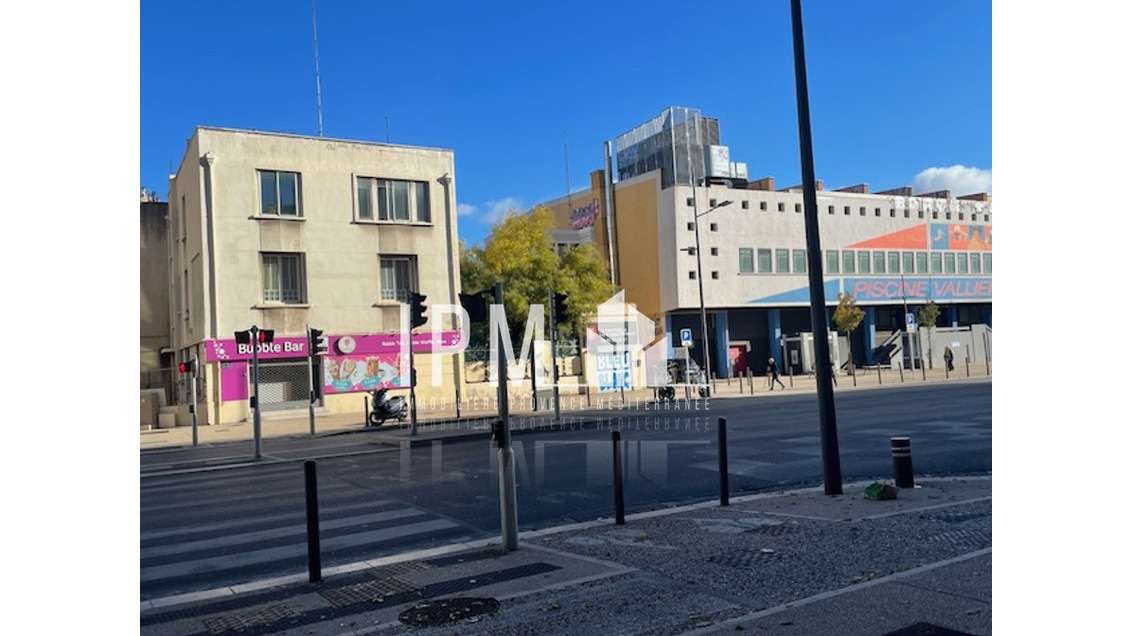 Local 114m² en cession DAB Sakakini 13004