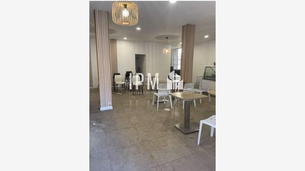 Local 114m² en cession DAB Sakakini 13004