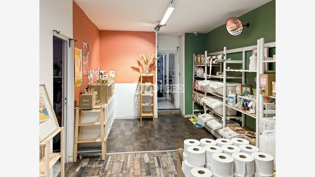 Local commercial 102m² à louer Marseille 4ème
