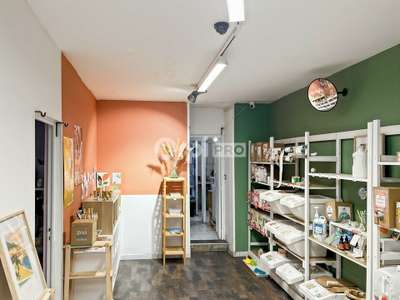 Local commercial 102m² à louer Marseille 4ème 