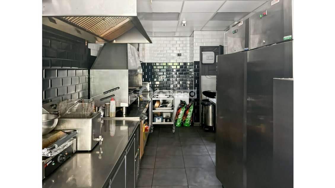 Local 23m² à louer à Marseille 4e Boulevard Roux