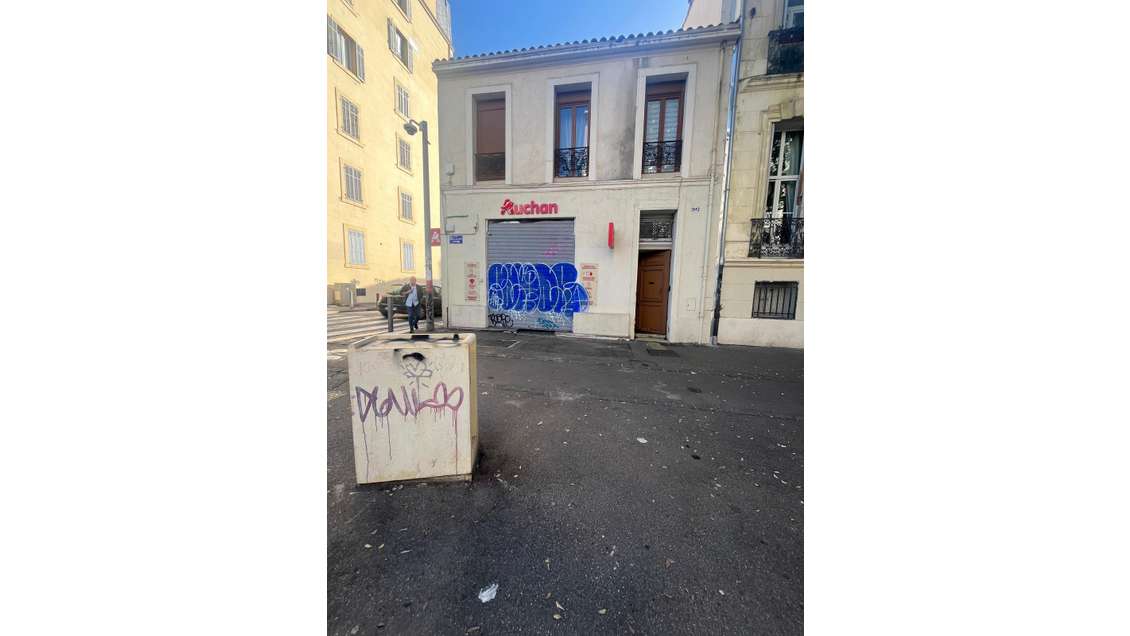 DAB local d'angle 91m² Bld Chave Marseille 5e