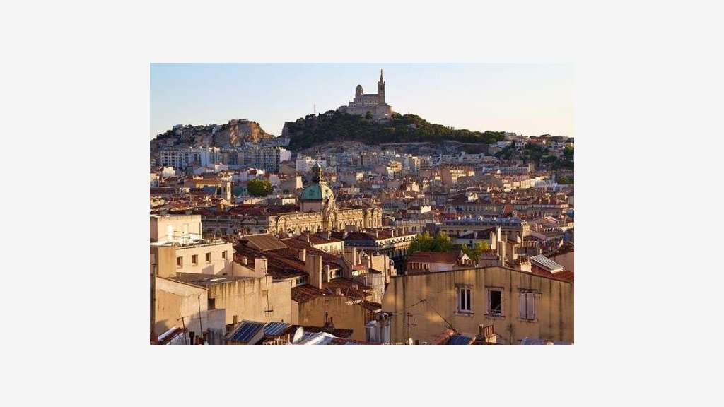 DAB local snacking 95m² à Marseille 6e Castellane