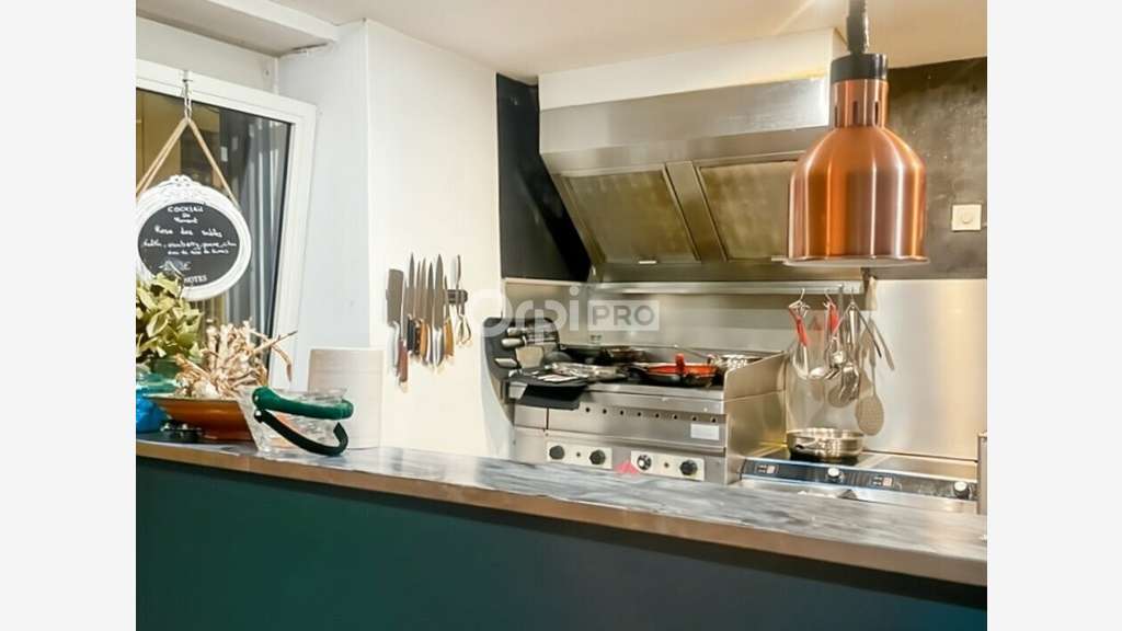 Local 50m² à louer à Marseille 6e Rue Breteuil