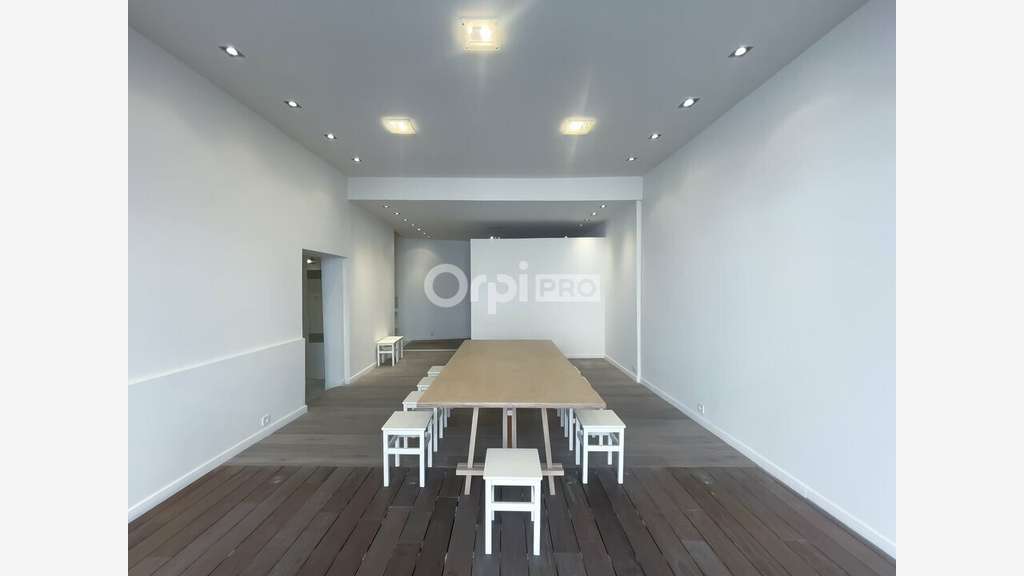 Cède local d'exception de 90m² à Marseille 13006